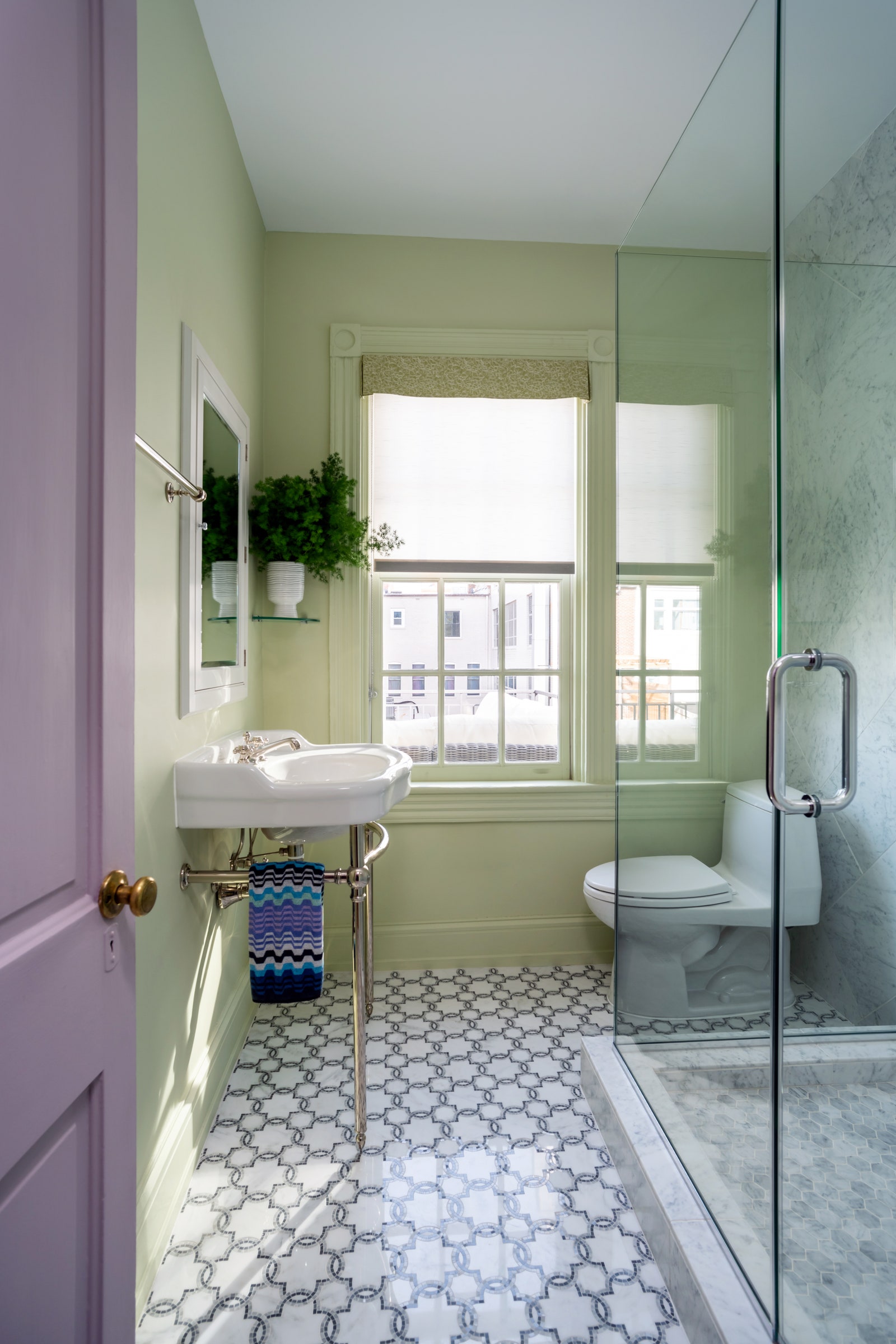 L'image peut contenir Design d'intérieur Intérieur Chambre et salle de bain