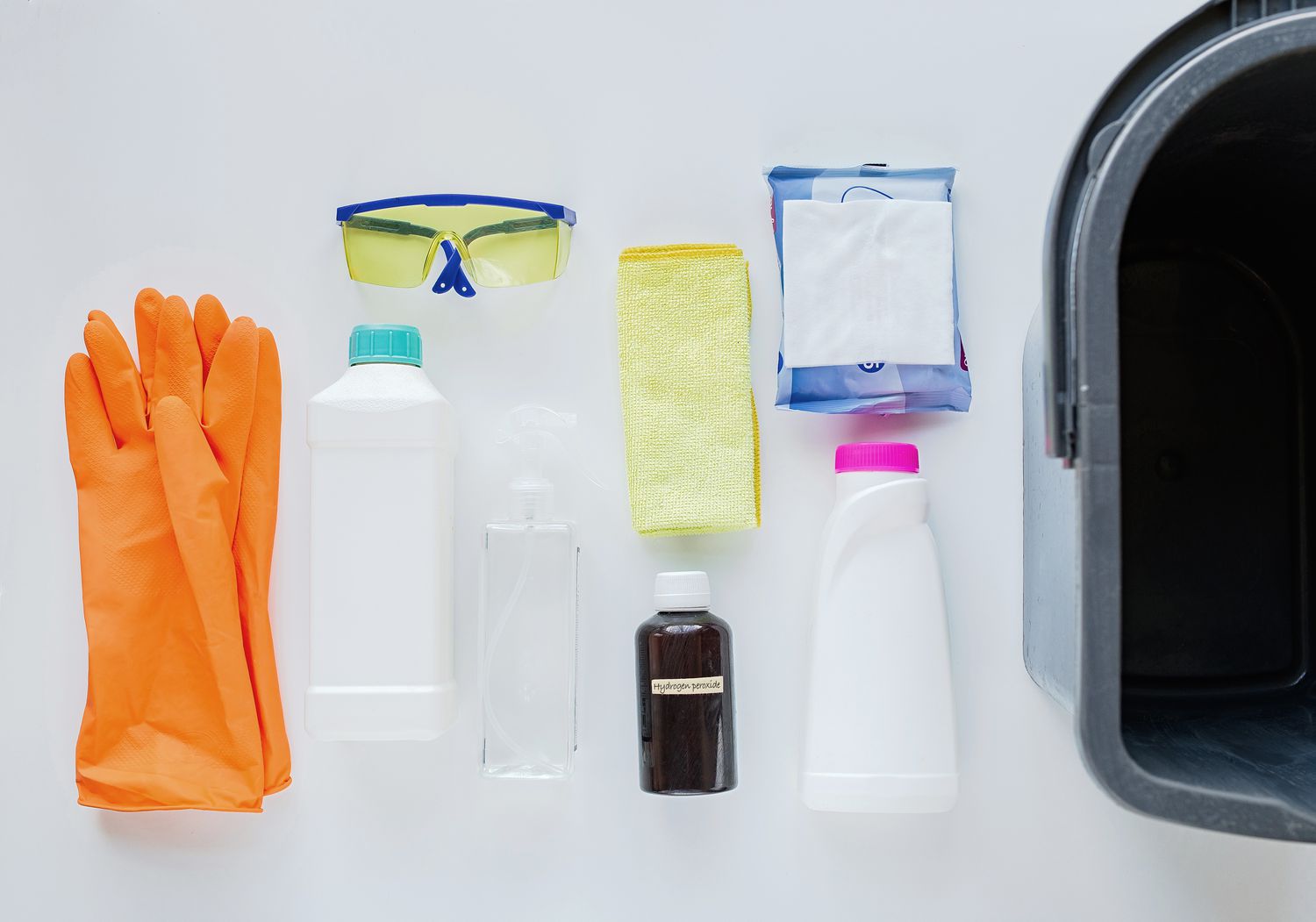 Matériel pour nettoyer une brosse à cuvette